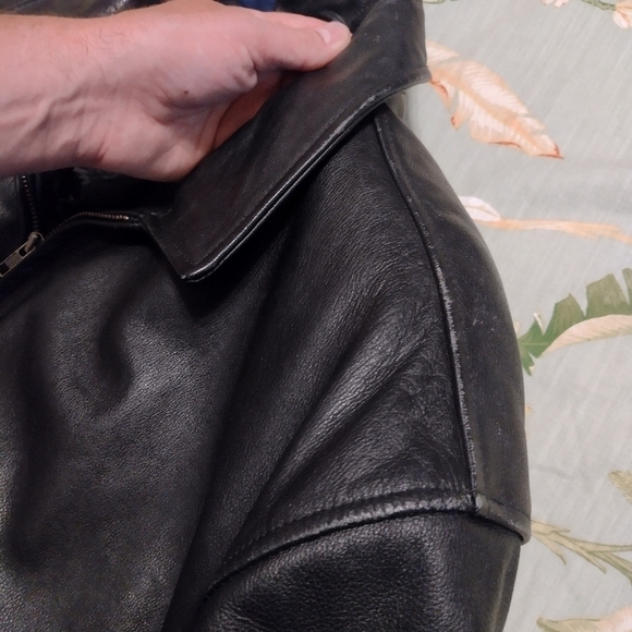 GAP Heavy Leather Jacket Mens XXL Black Zip Quilted Lining Bomber Biker Jacket - Picture 6 of 12